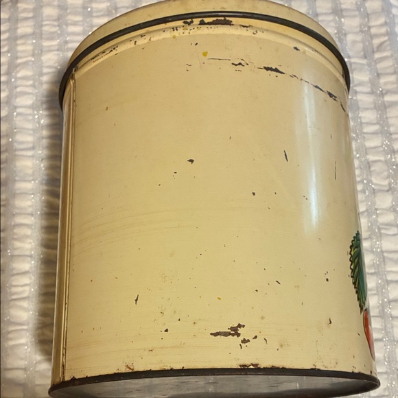 Vintage Fruit Design Tin Canister - Picture 4 of 8